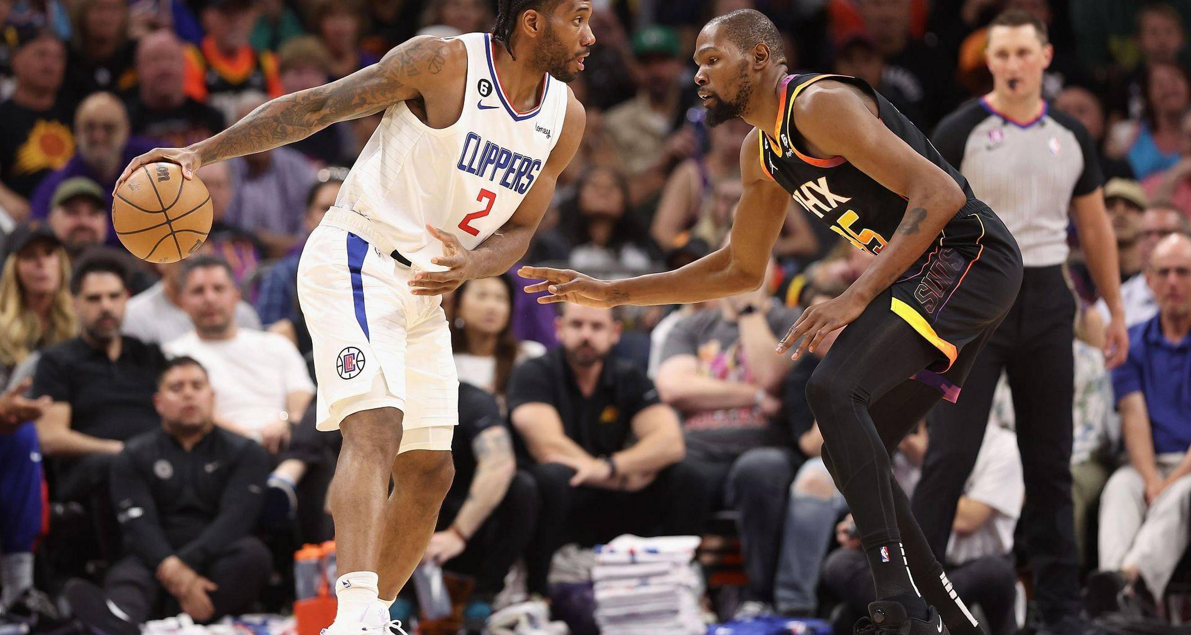 半场战报：勒沃库森0-1多特，安塞尔米诺头槌破门（半场战况：勒沃库森0-1落后多特，安塞尔米诺头球建功）