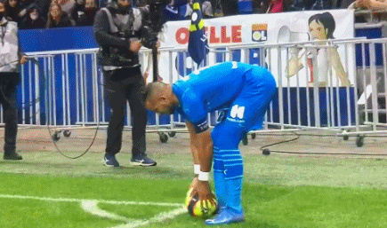 媒体人：阿代米与巴顿或无缘战申花，于根伟坦言末轮缺刀刃（媒体人曝阿代米、巴顿恐缺席战申花，于根伟直言收官战锋线乏力）