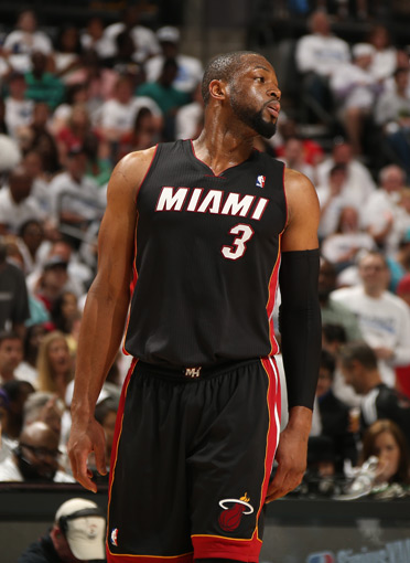 弗拉格：我的拇指一直有些问题，但我已经准备好坚持打比赛（弗拉格：拇指伤势仍在，但我已准备好带伤出战）