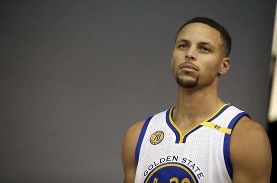 图片报总结科贝尔进步因素：训练精细化、调整站位、优化动作（《图片报》盘点科贝尔提升关键：精细化训练、站位调整、动作优化）