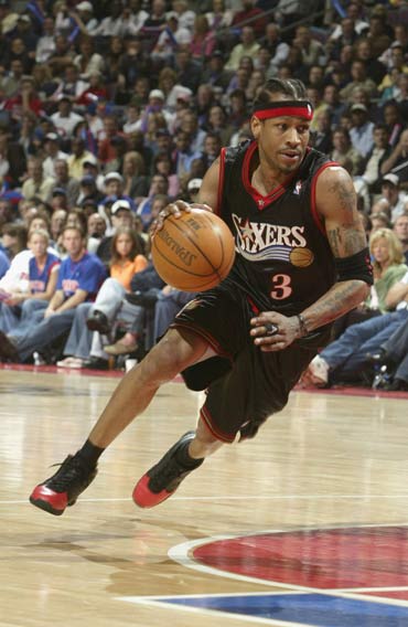 默森：斯凯利在防守时走神了，不过卡尔的进球确实精彩绝伦（默森：斯凯利防守走神，但卡尔这粒进球堪称惊艳）