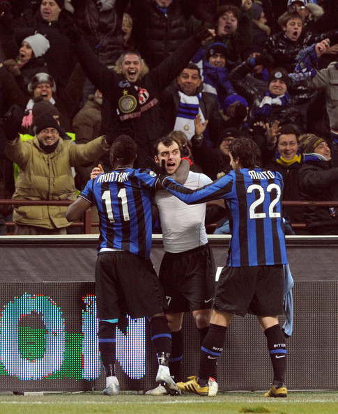 杜震宇祝贺邵佳一：带队走出低谷，球迷要支持我们的本土教练（杜震宇向邵佳一致贺：率队走出困境，呼吁球迷力挺本土主帅）