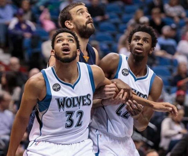 因伤缺席今年剩余比赛阵容：德布劳内、卡瓦哈尔、加维等在列（因伤无缘今年剩余赛事：德布劳内、卡瓦哈尔、加维等名列其中）