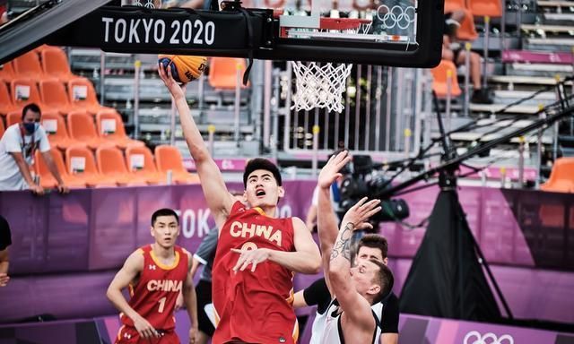 球员在欧青联比赛中遭遇种族歧视，切尔西官方予以谴责（欧青联赛曝出种族歧视事件，切尔西官方严厉谴责）