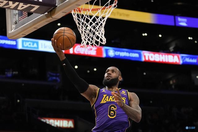 提前布局，世体：齐达内想带执教皇马时的2名助手同去法国队（世体：齐达内提前筹划，若执掌法国队将携皇马时期两位助手）