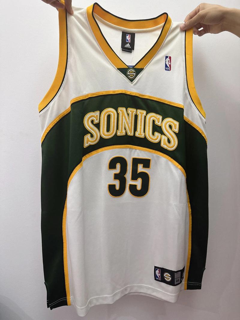 从替补到主力，他用表现说话（替补逆袭成主力，他以实力发声）