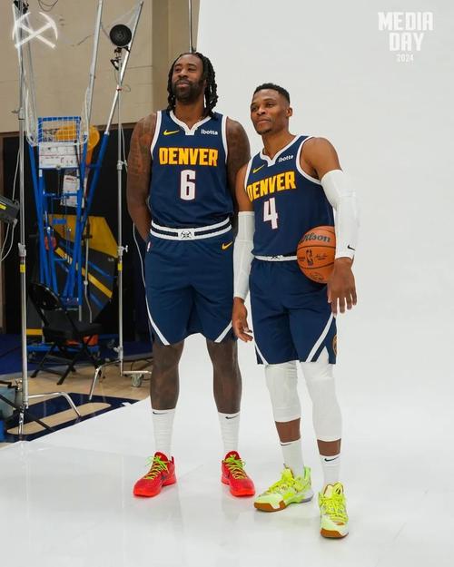 爱尔兰英雄帕罗特含泪接受采访：这就是我们热爱足球的原因（爱尔兰功臣帕罗特泪洒采访：这才是我们热爱足球的理由）