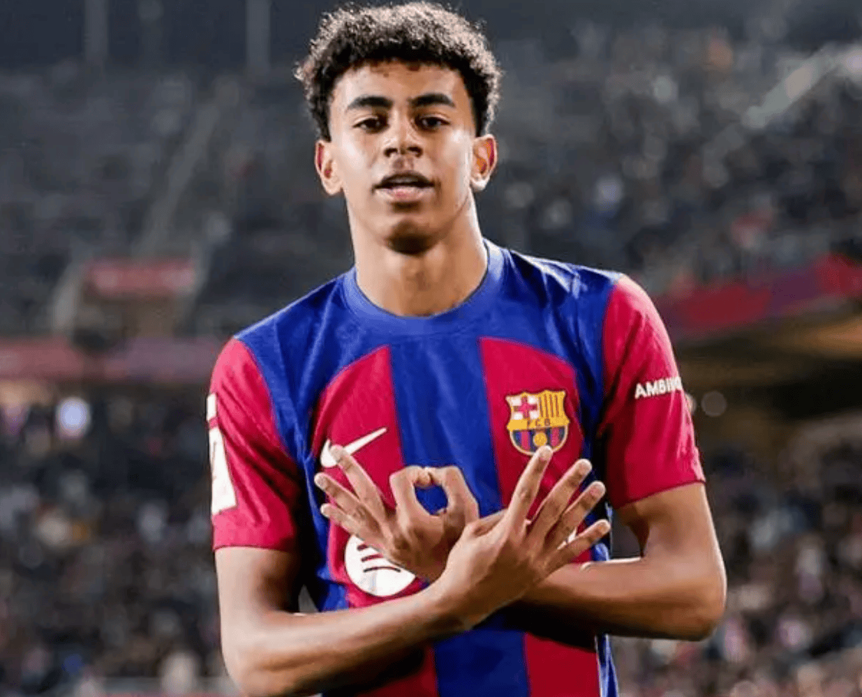 巴媒：小罗比尼奥解约金高达5000万欧，桑托斯对其低调保护（巴媒称小罗比尼奥违约金达5000万欧元，桑托斯低调护航）