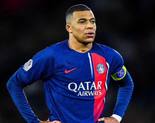 弗里克：当然想执教梅西，但他合同比我的晚一年到期（弗里克：我很想执教梅西，但他的合同到期时间比我晚一年）